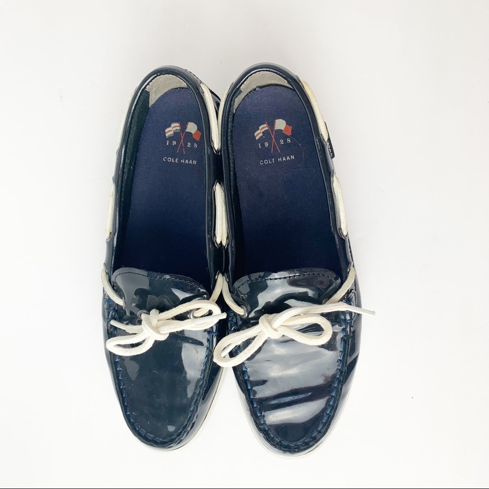 Cole Haan Nantucket Camp Moccasin Navy Patent Leather Loafers Boat Shoes sz 7.5 - Picture 2 of 7